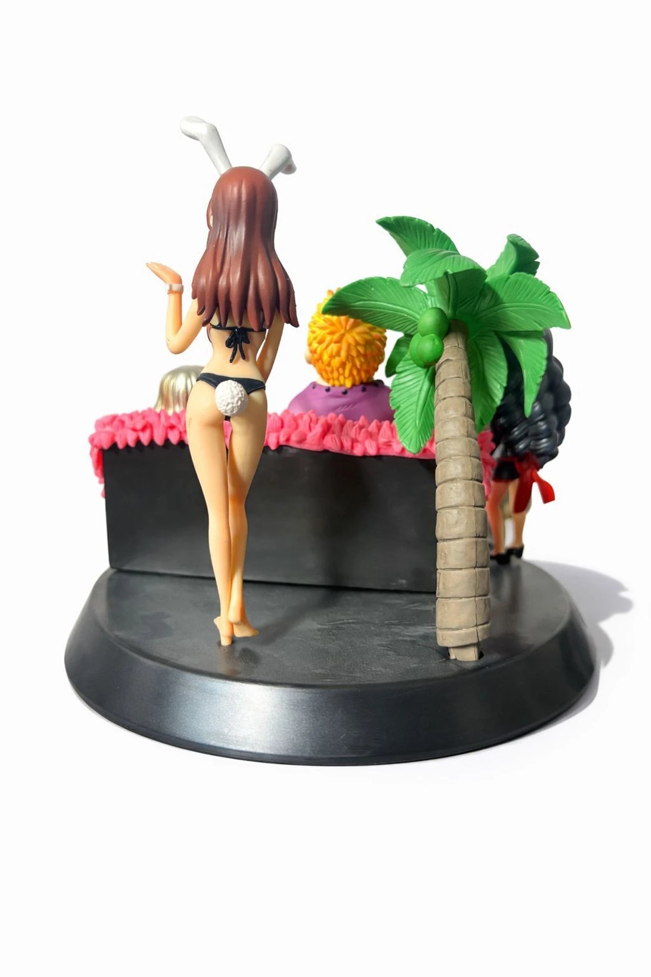 World Gift Mart Anime Style Beach Party Collectible Figurine | Premium Showpiece Sofa Base 30Cm (Multicolor)