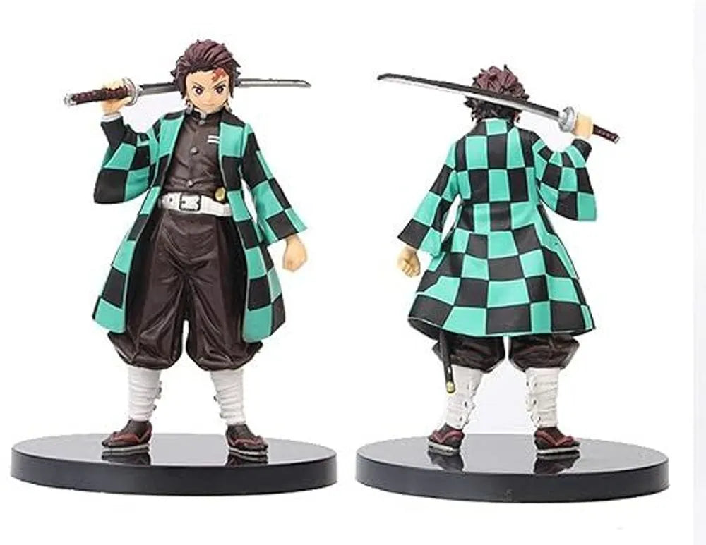 Demon Slayer Tanjiro Kamado Action Figure 17 cm | Anime Swordsman Collectible Statue with Katana & Green Checkered Haori | Desk Decor, Gaming Setup, Collection & Gift
