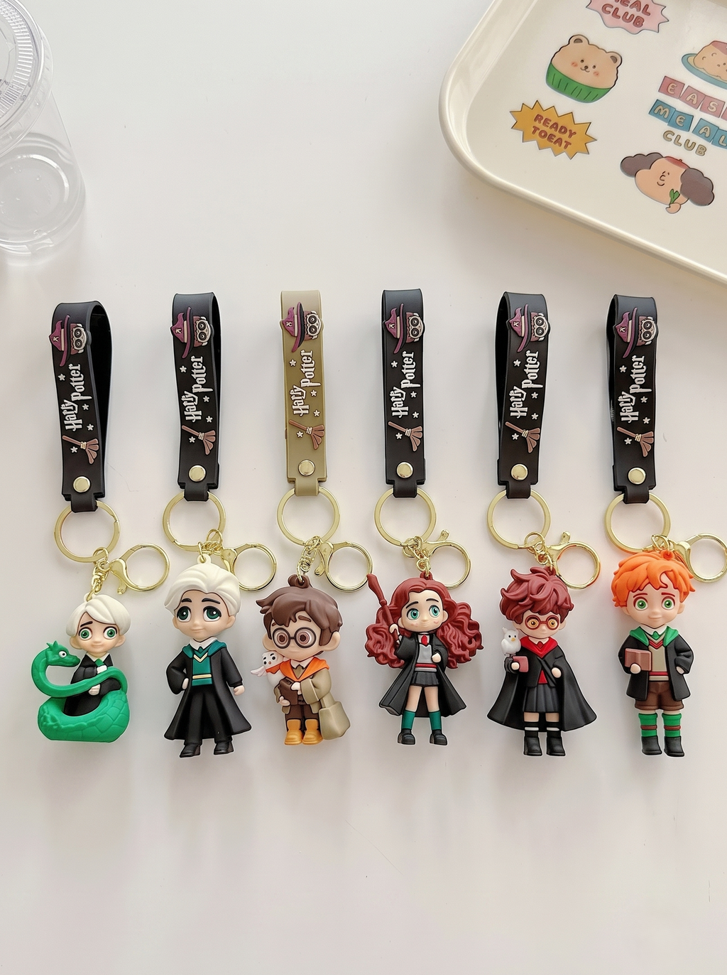 World Gift Mart (Pack of 6) Harry Potter Family Keychain Set,Best gift for Harry Potter Fans Key Chain
